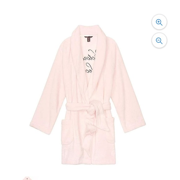 Victoria's Secret Other - Victoria’s Secret cozy plush robe